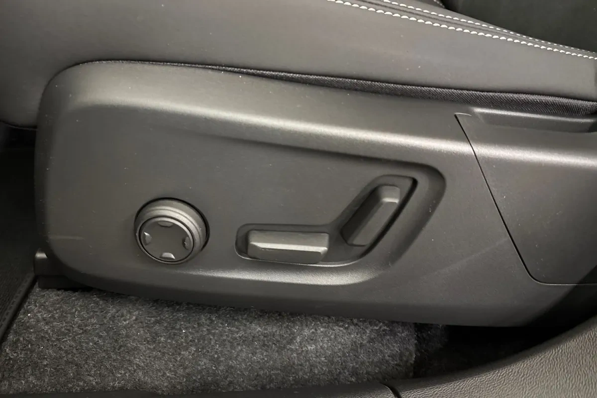 Volvo EX40