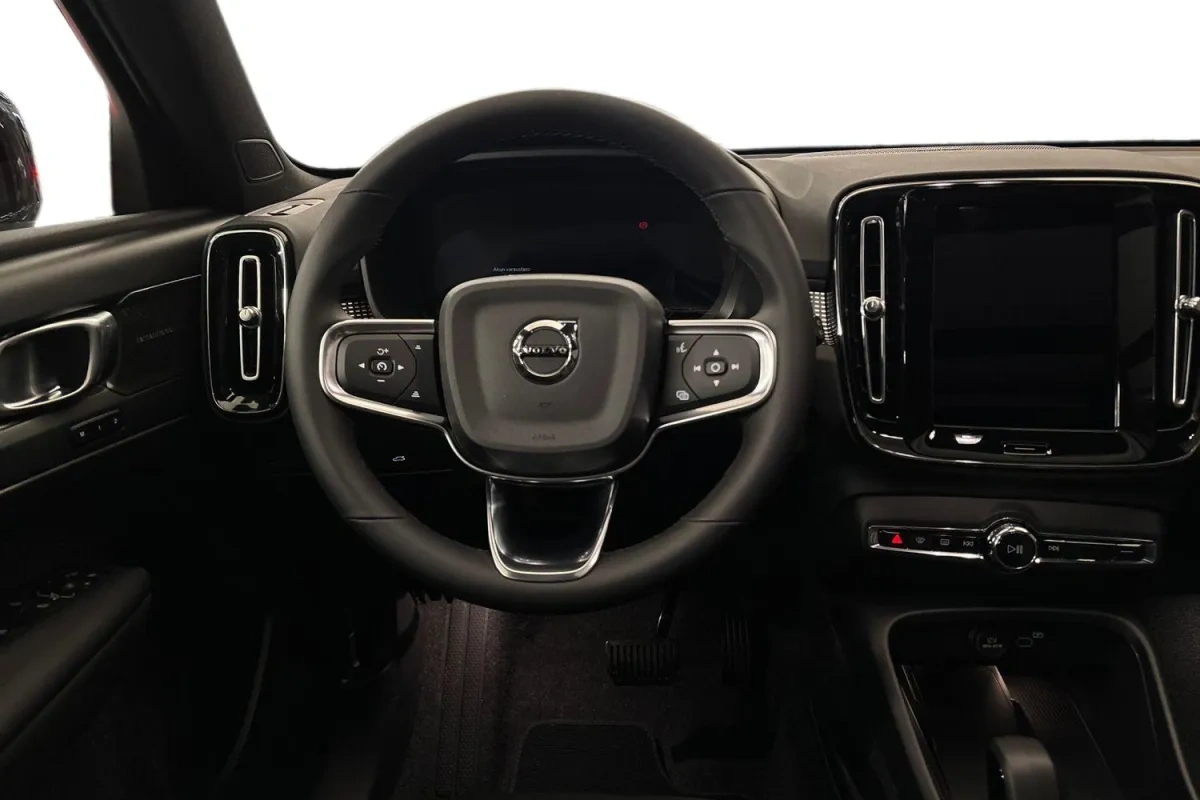 Volvo EX40