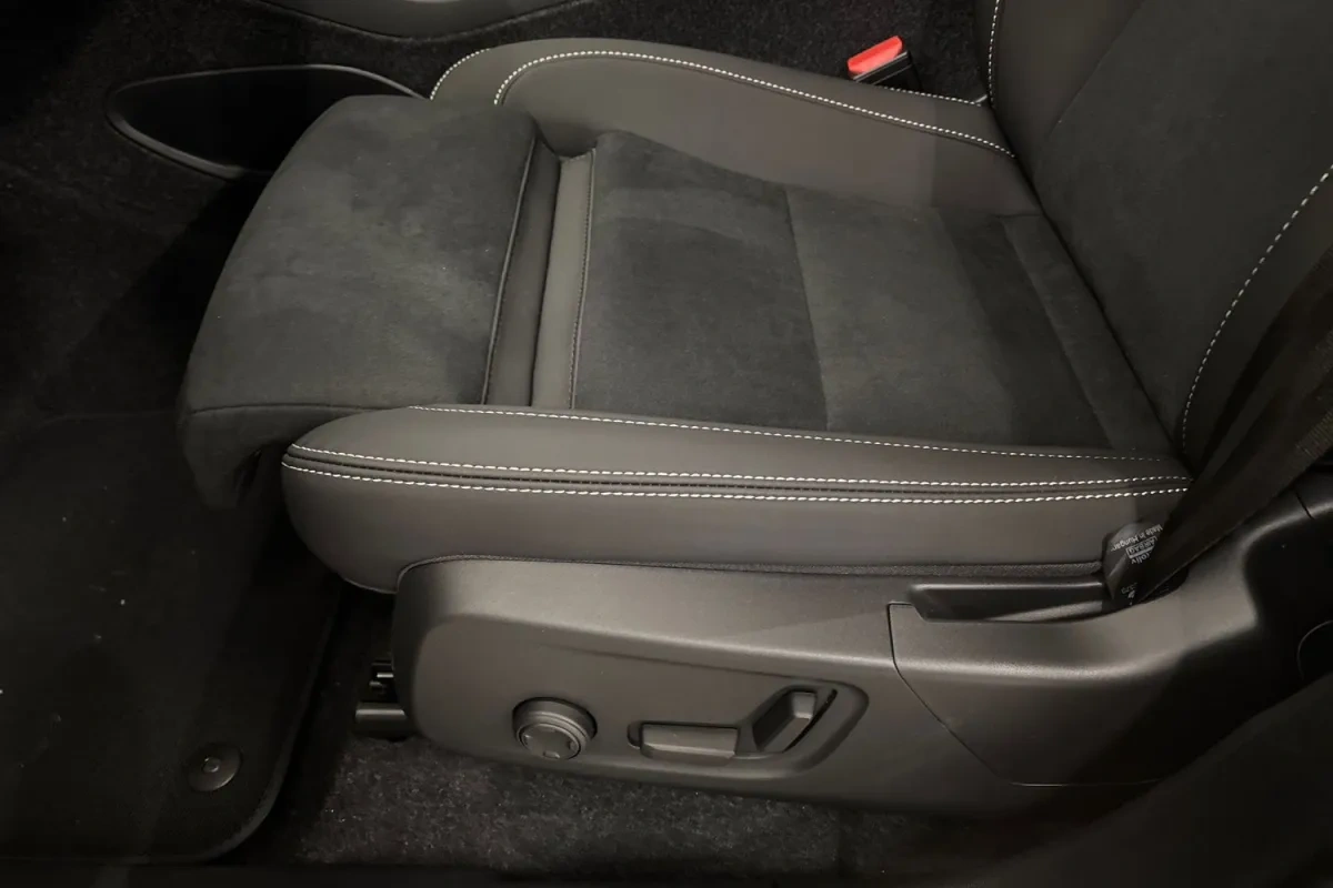 Volvo EX40
