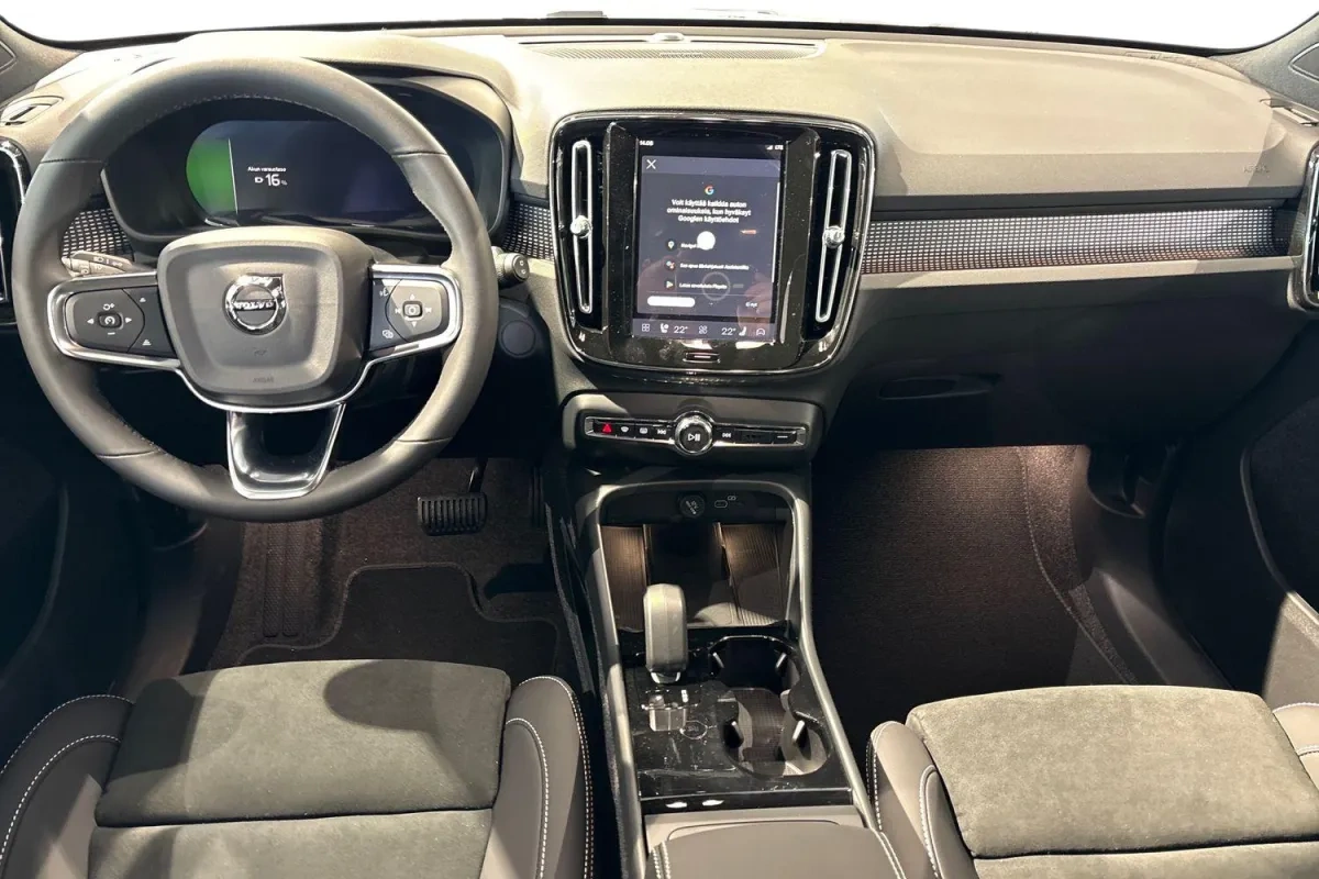 Volvo EX40