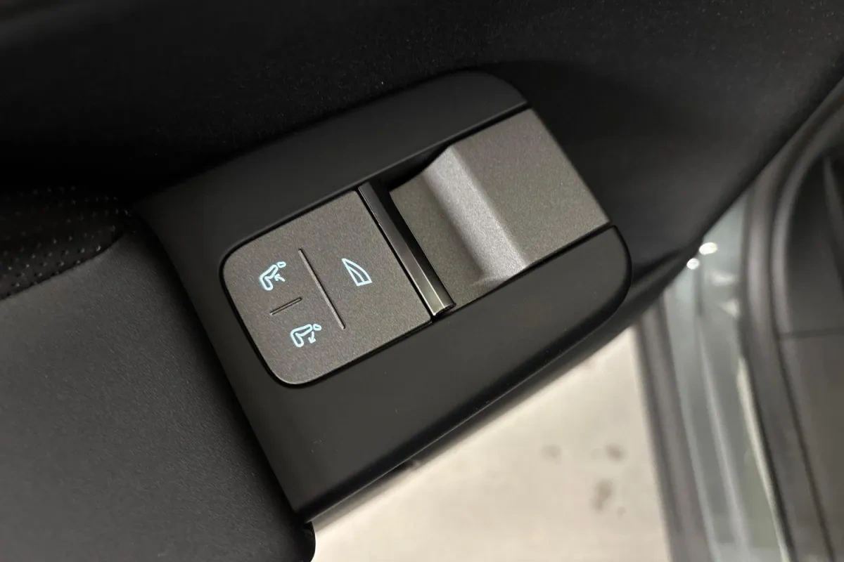 Volvo EX60