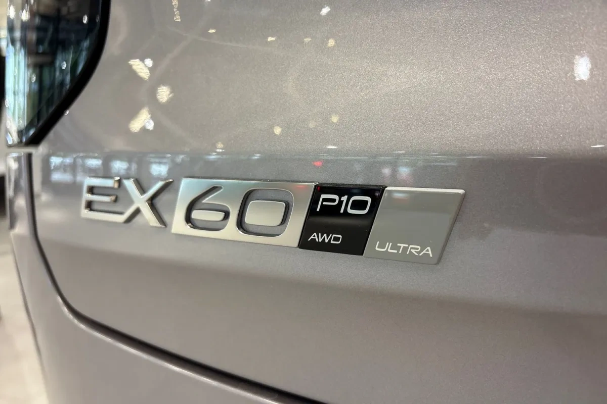 Volvo EX60
