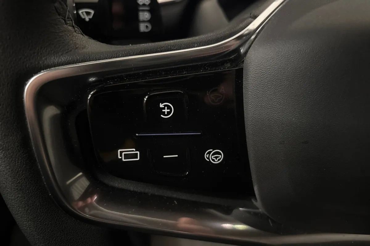 Volvo EX90