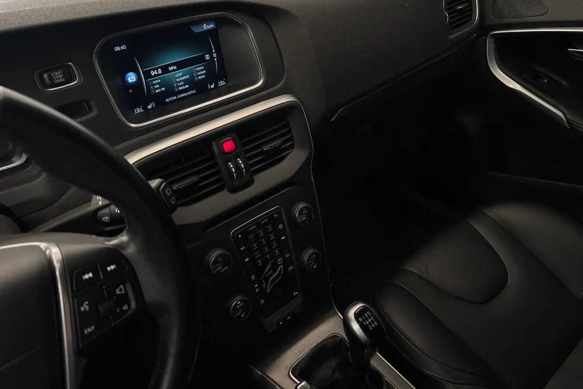 Volvo V40