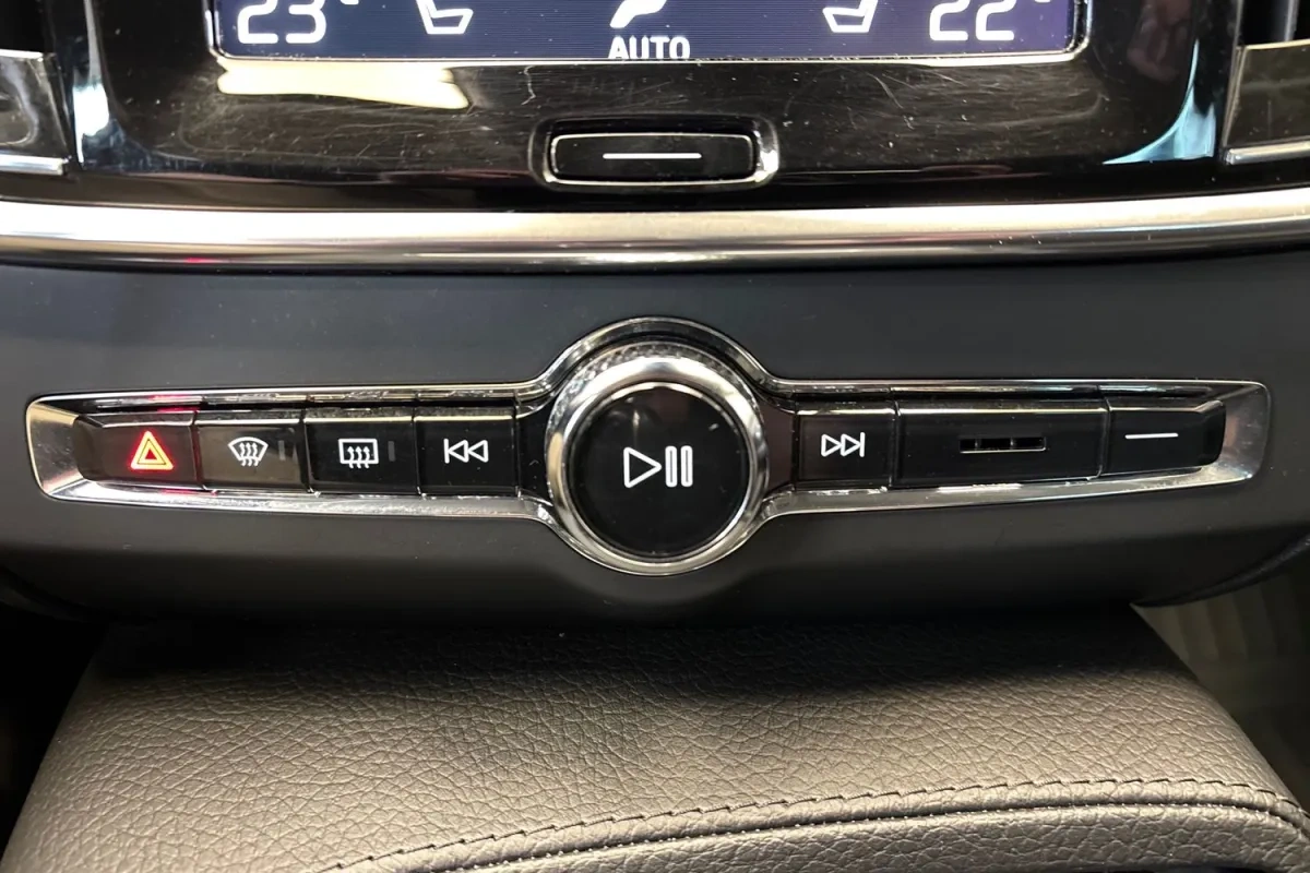Volvo V90