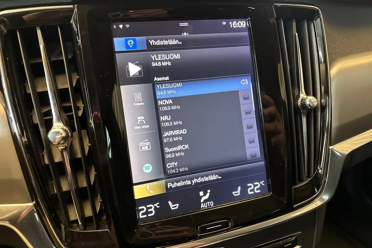 Volvo V90