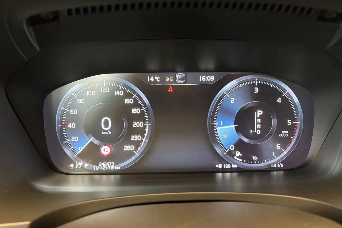 Volvo V90