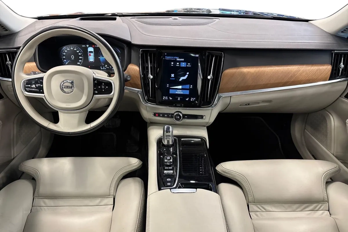 Volvo V90