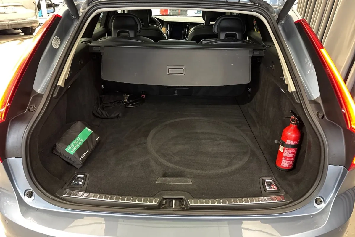 Volvo V90
