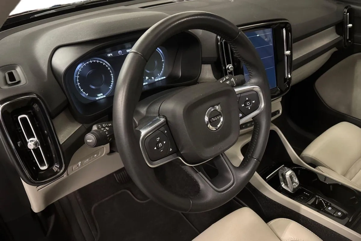 Volvo XC40